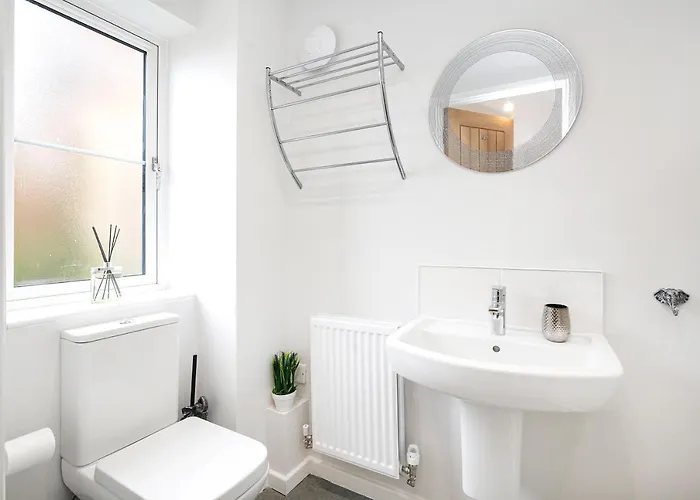 Host & - Captain's Retreat Holiday home Whitby